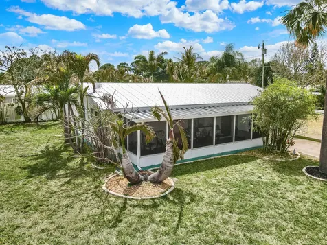 1180 NE Crescent Street Jensen Beach FL 34957