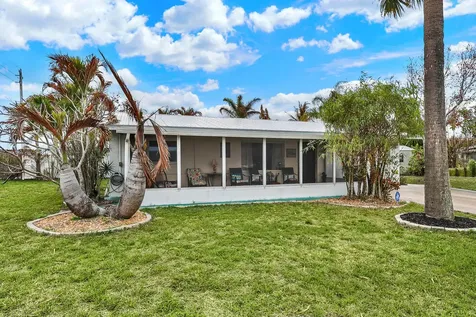 1180 NE Crescent Street Jensen Beach FL 34957