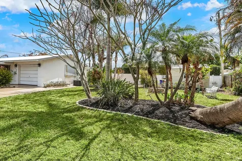 1180 NE Crescent Street Jensen Beach FL 34957
