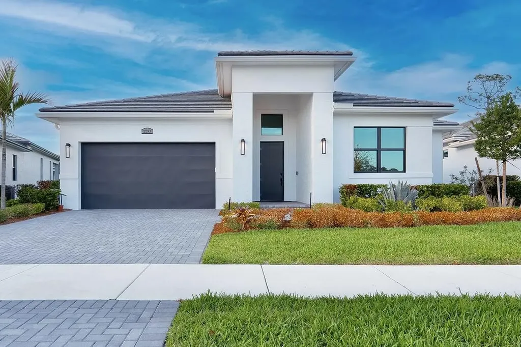 2293 SE Canopy Cove Lane Port St Lucie FL 34984