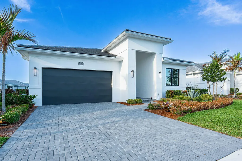 2293 SE Canopy Cove Lane Port St Lucie FL 34984