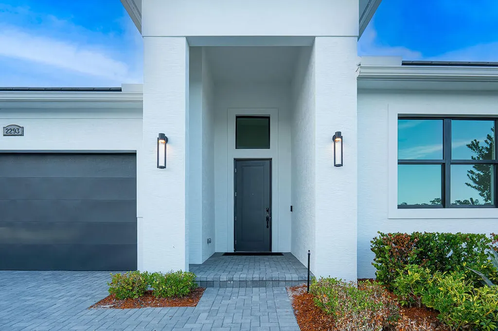 2293 SE Canopy Cove Lane Port St Lucie FL 34984