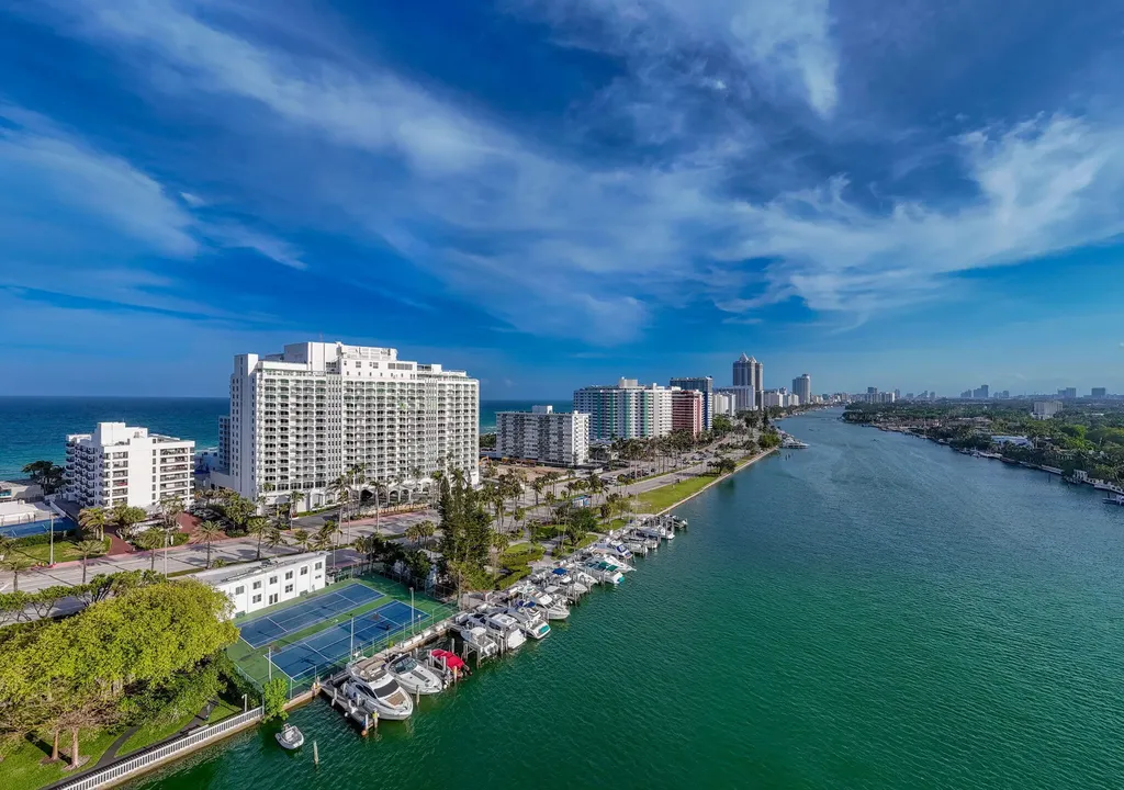 5401 Collins Avenue Miami Beach FL 33140