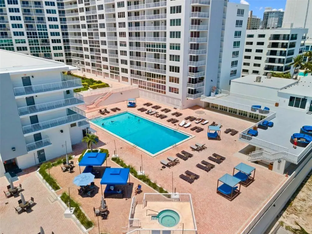 5401 Collins Avenue Miami Beach FL 33140