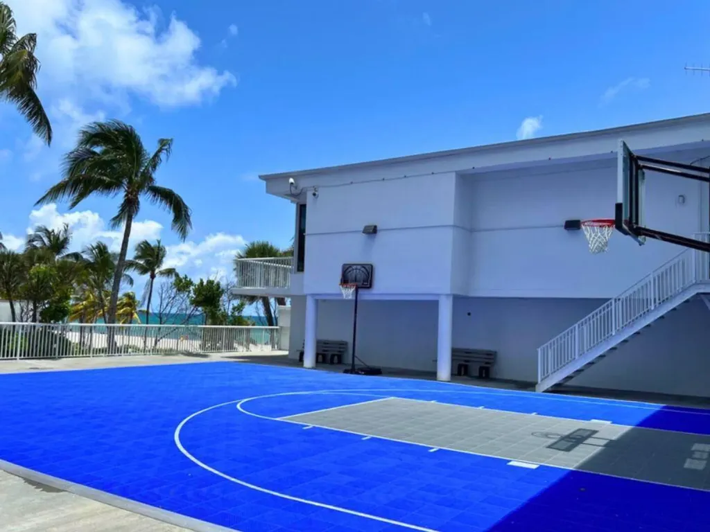 5401 Collins Avenue Miami Beach FL 33140