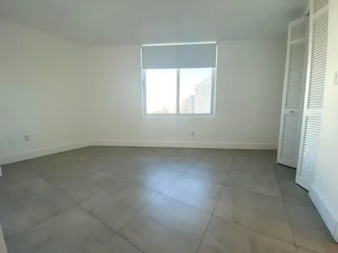 5401 Collins Avenue Miami Beach FL 33140