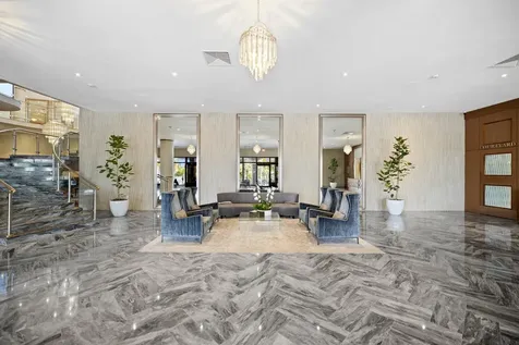 5401 Collins Avenue Miami Beach FL 33140