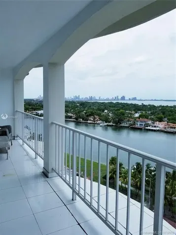 5401 Collins Avenue Miami Beach FL 33140