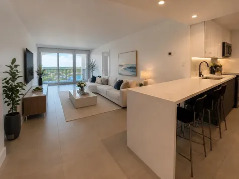 5401 Collins Avenue Miami Beach FL 33140