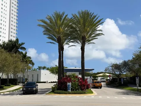 15051 Royal Oaks Lane North Miami FL 33181