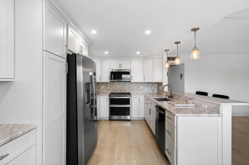 3084 Oakridge U Deerfield Beach FL 33442