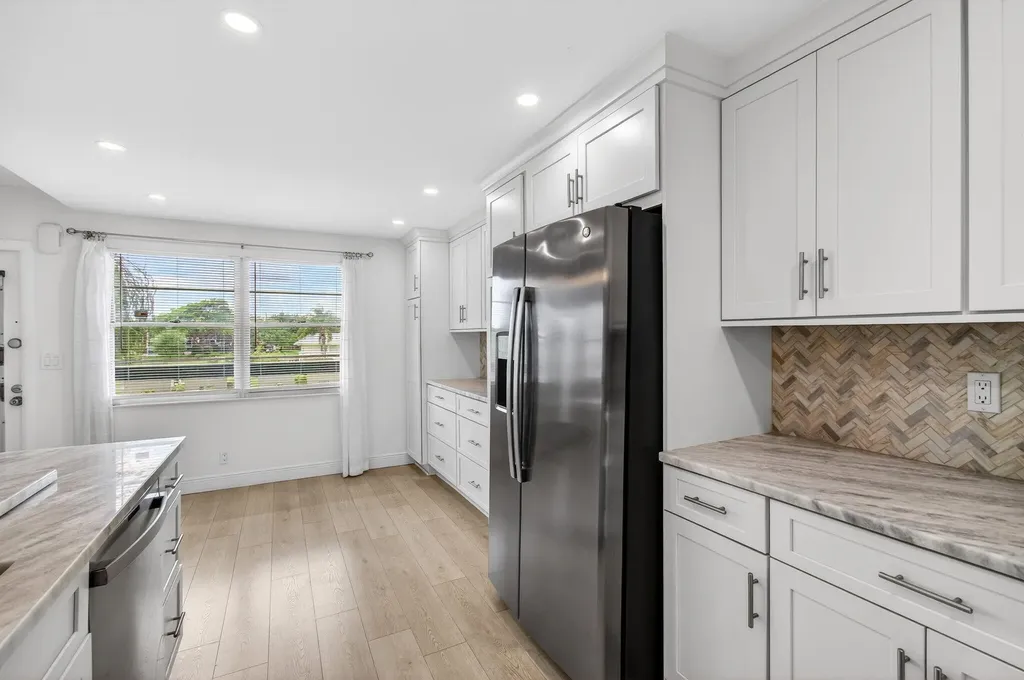 3084 Oakridge U Deerfield Beach FL 33442
