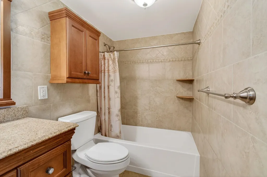 3084 Oakridge U Deerfield Beach FL 33442