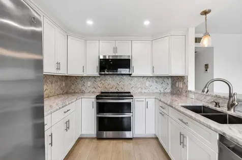 3084 Oakridge U Deerfield Beach FL 33442