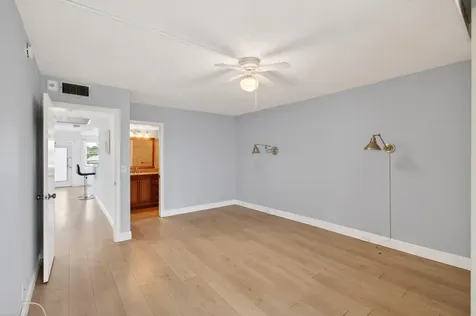 3084 Oakridge U Deerfield Beach FL 33442
