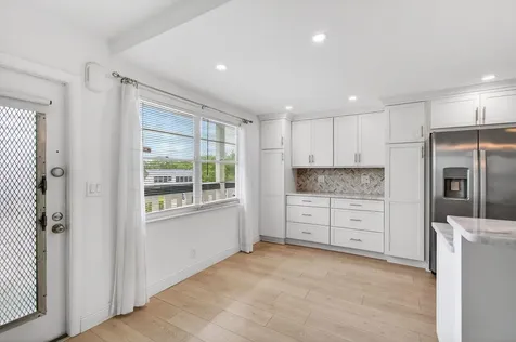 3084 Oakridge U Deerfield Beach FL 33442