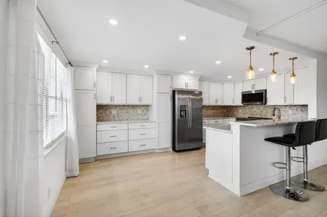 3084 Oakridge U Deerfield Beach FL 33442