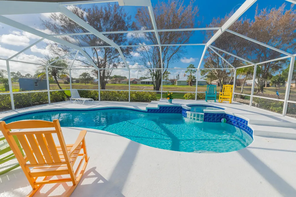 5944 NW Favian Avenue Port St Lucie FL 34986