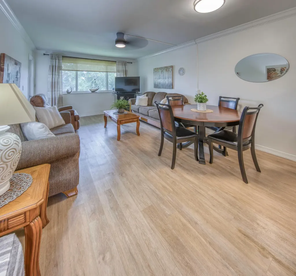 2566 Garden Drive S Lake Worth Beach FL 33461