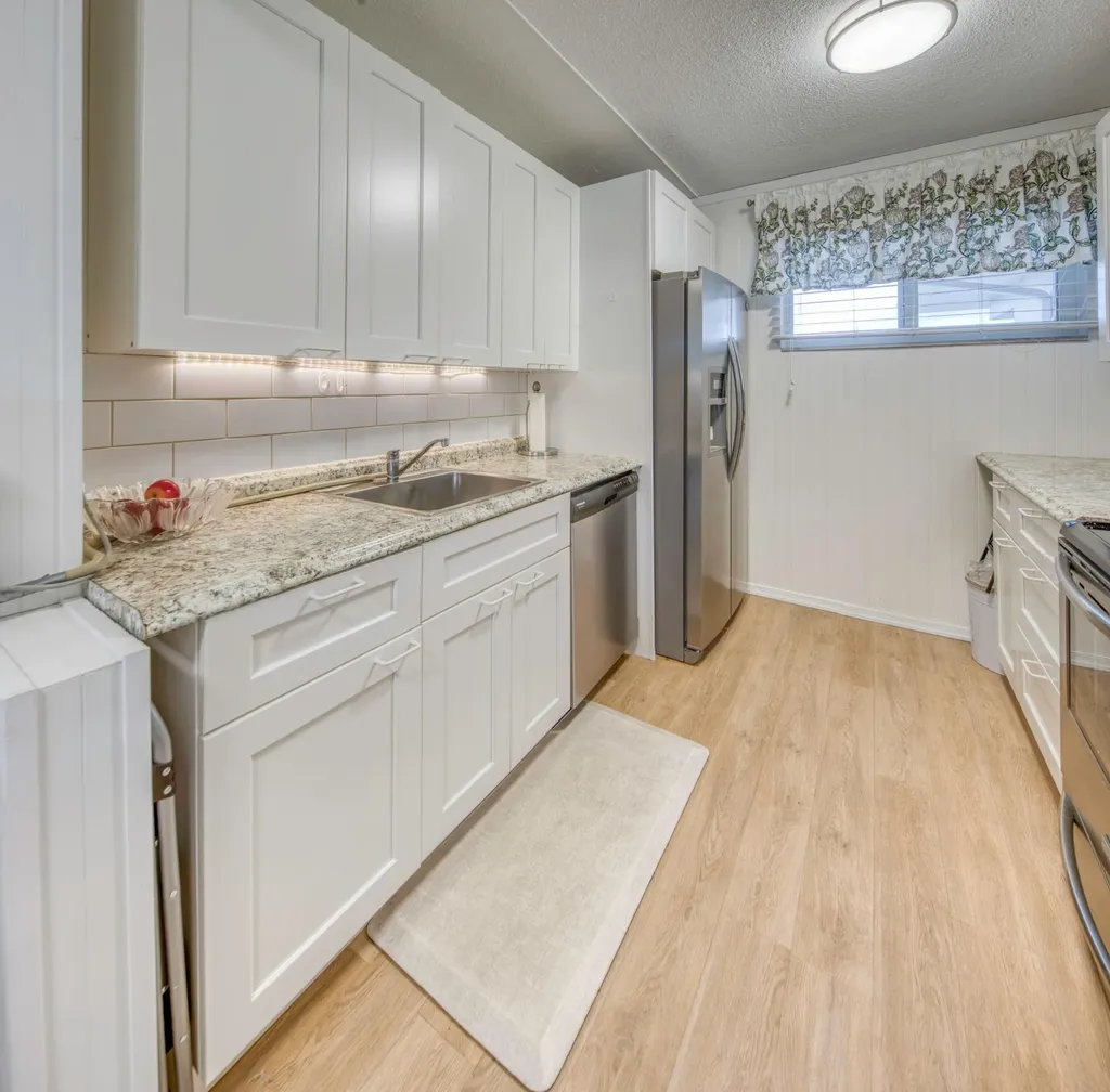 2566 Garden Drive S Lake Worth Beach FL 33461