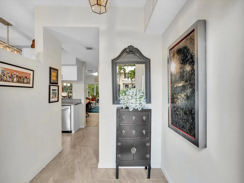 911 Kokomo Key Lane Delray Beach FL 33483