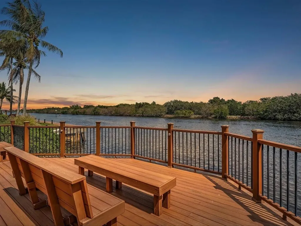911 Kokomo Key Lane Delray Beach FL 33483