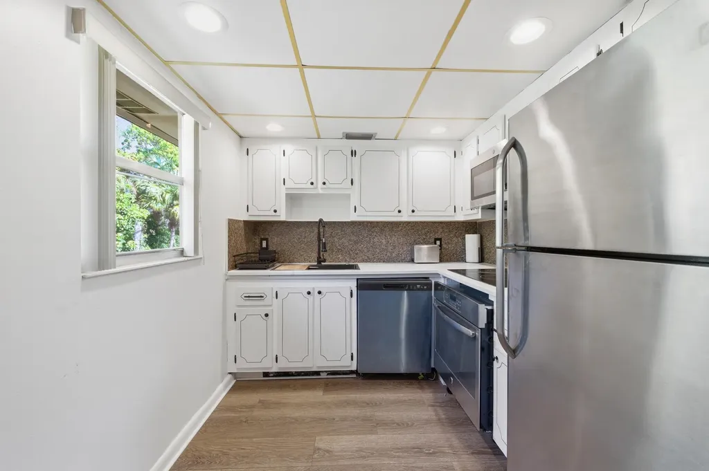 336 Brittany G Delray Beach FL 33446