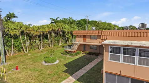 336 Brittany G Delray Beach FL 33446