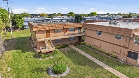 336 Brittany G Delray Beach FL 33446