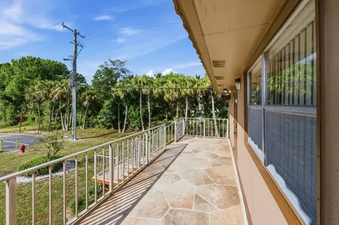 336 Brittany G Delray Beach FL 33446