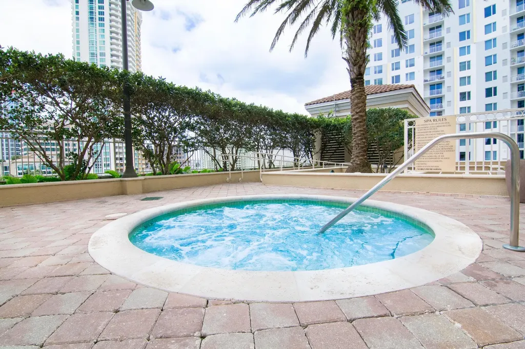 511 SE 5th Avenue Fort Lauderdale FL 33301