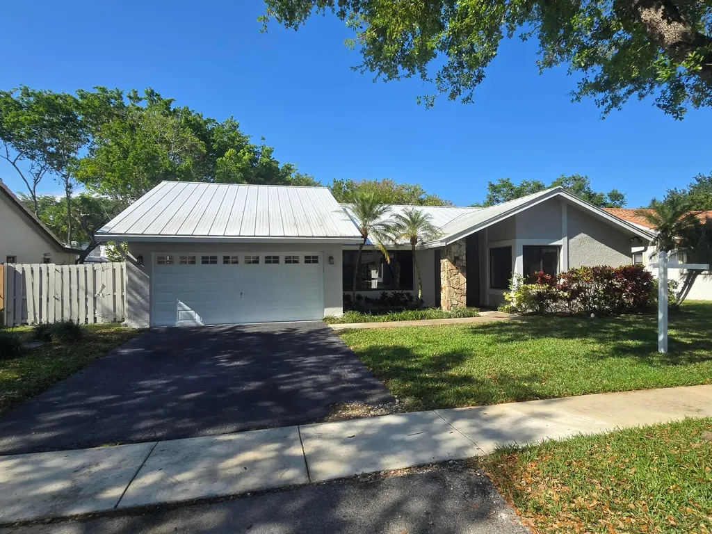 10207 NW 7th Court Plantation FL 33324