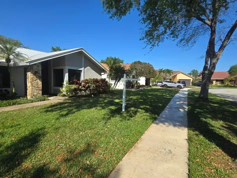 10207 NW 7th Court Plantation FL 33324