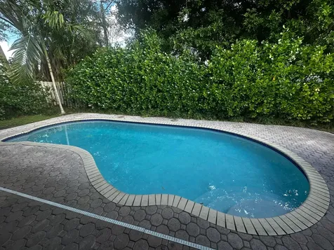 10207 NW 7th Court Plantation FL 33324
