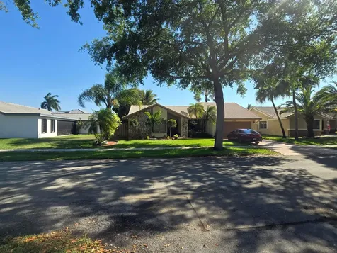 10207 NW 7th Court Plantation FL 33324