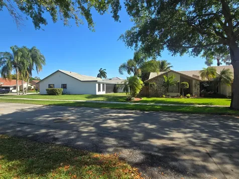 10207 NW 7th Court Plantation FL 33324