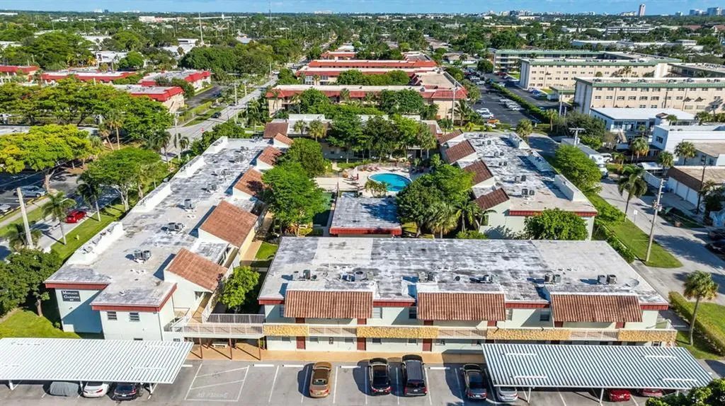 860 SE 6th Avenue Deerfield Beach FL 33441