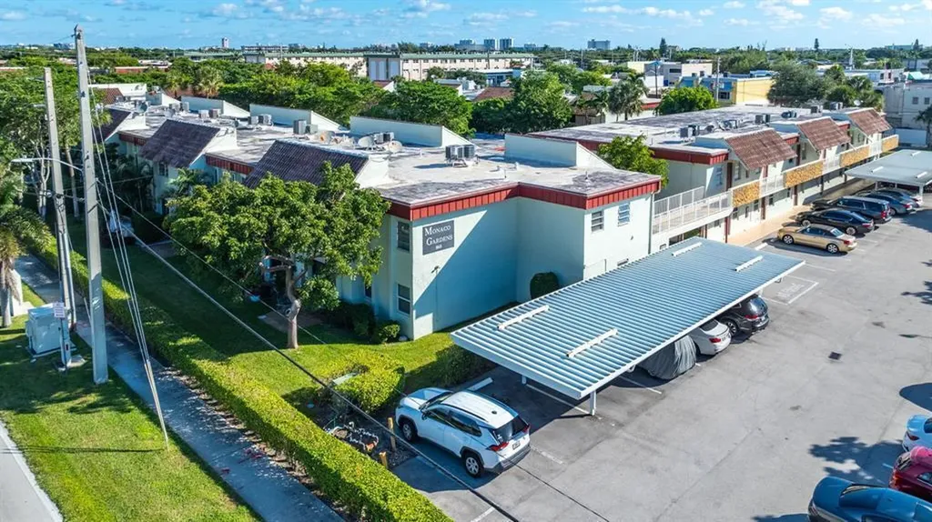 860 SE 6th Avenue Deerfield Beach FL 33441