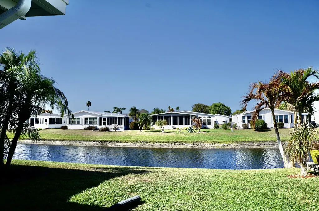 3325 Ironwood Avenue Port St Lucie FL 34952