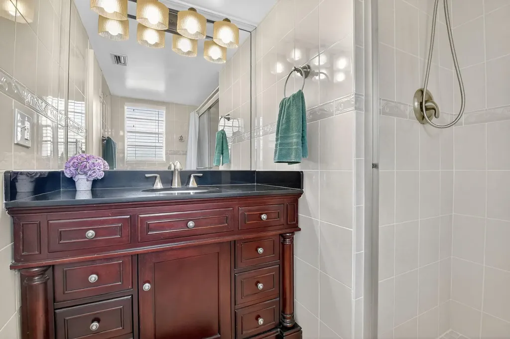 3810 Via Poinciana Lake Worth FL 33467