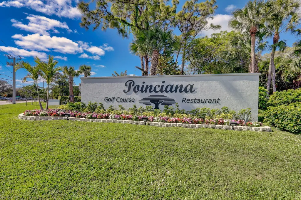 3810 Via Poinciana Lake Worth FL 33467