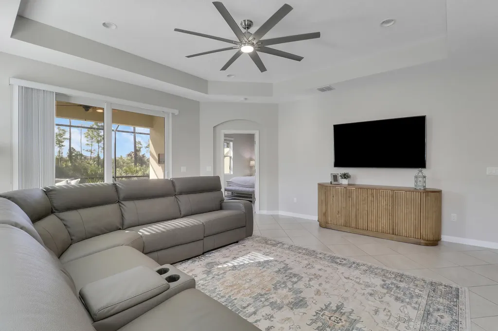 10894 SW Winding Lakes Circle Port St Lucie FL 34987