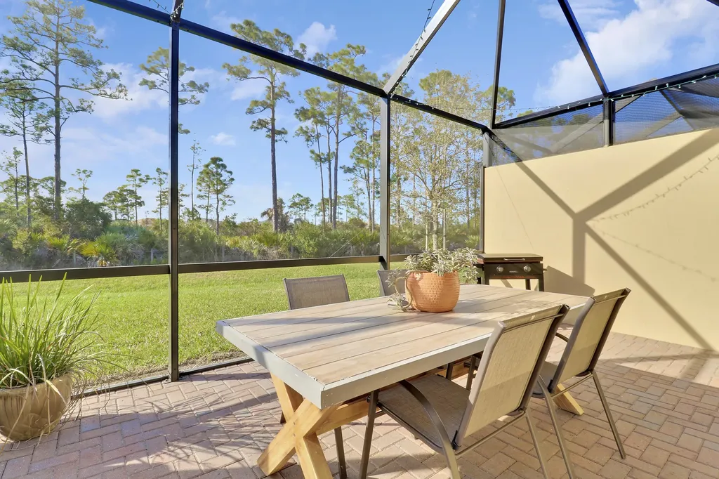 10894 SW Winding Lakes Circle Port St Lucie FL 34987