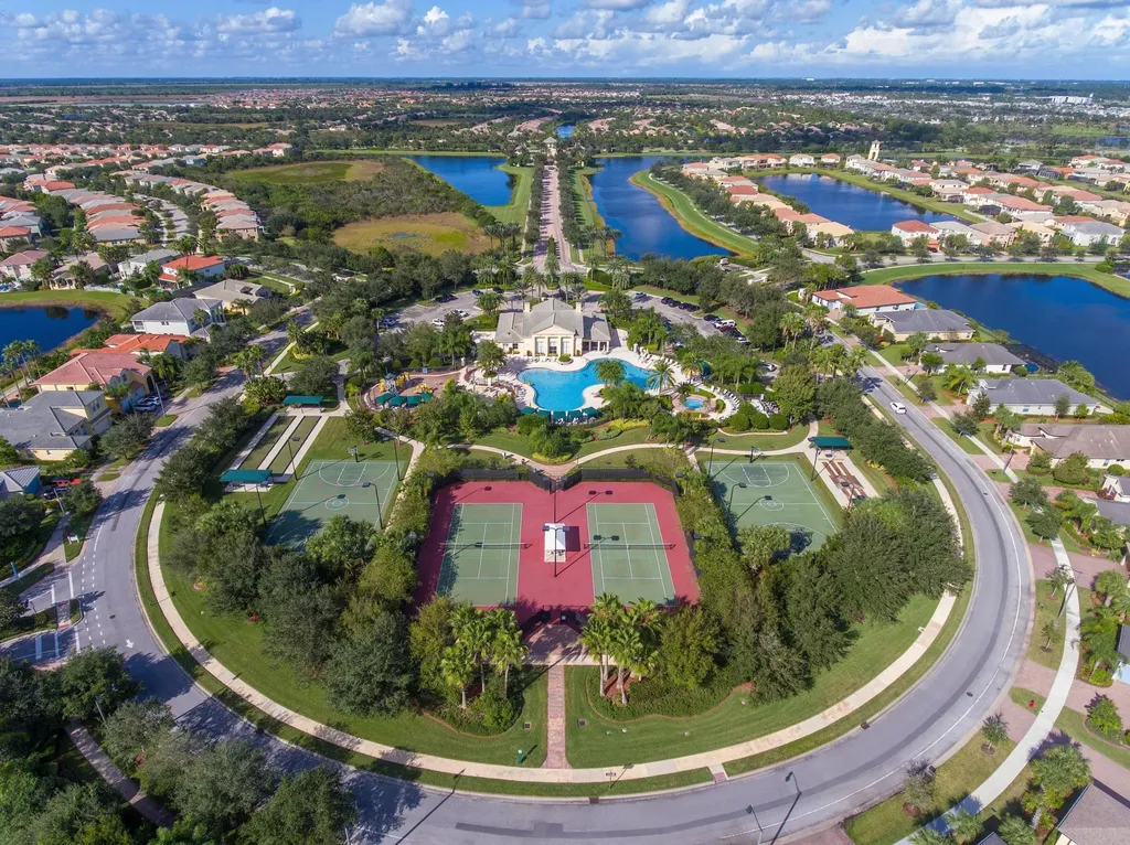 10894 SW Winding Lakes Circle Port St Lucie FL 34987
