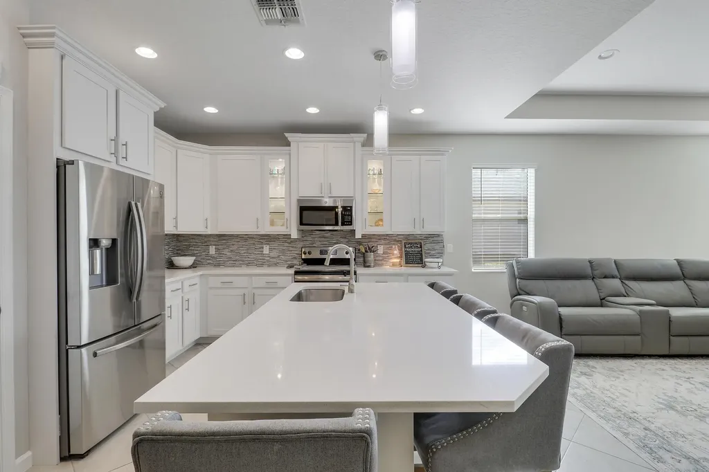 10894 SW Winding Lakes Circle Port St Lucie FL 34987