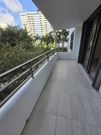 2500 Parkview Drive Hallandale Beach FL 33009