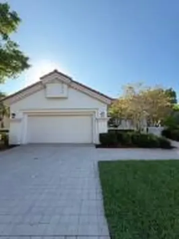 2690 Oakmont Weston FL 33332