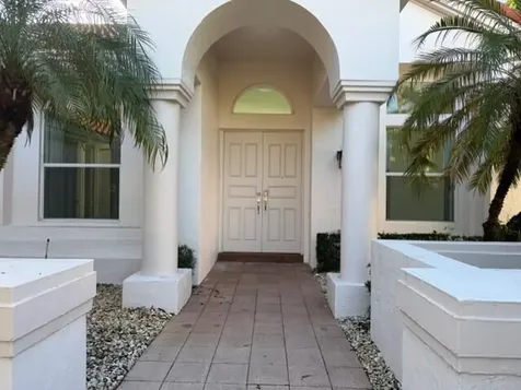 2690 Oakmont Weston FL 33332