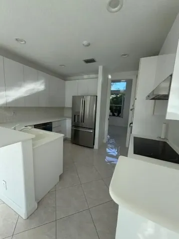 2690 Oakmont Weston FL 33332