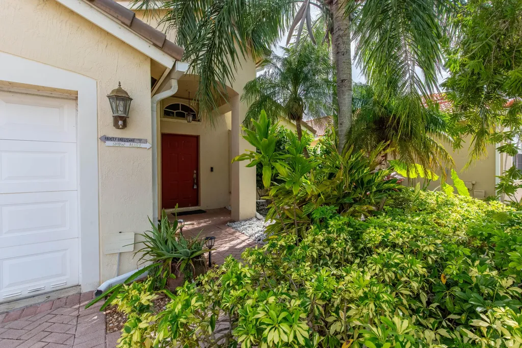 10746 Oak Bend Way Wellington FL 33414
